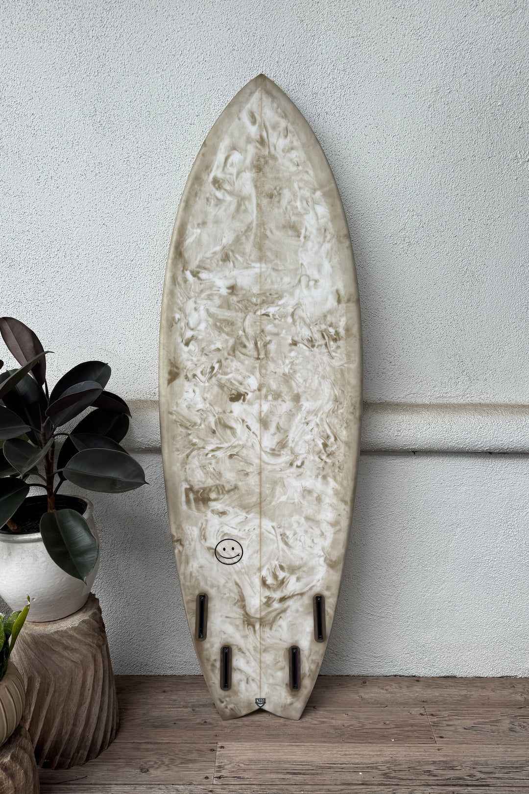 【美品】SEASIDE MACHADO サーフボード マーブルカラー 5’5 美品】SEASIDE MACHADO サーフボード マーブルカラー 5'5 美品